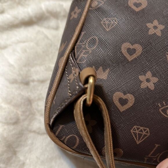 Claire’s Brown Tan LOVE Hearts Jewels Crowns Print Faux Leather Mini Backpack - Picture 15 of 16